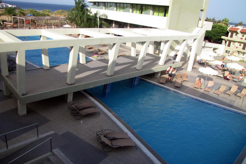 Bazén u hotelu II