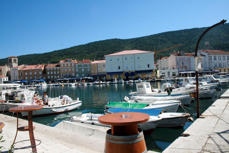 Cres
