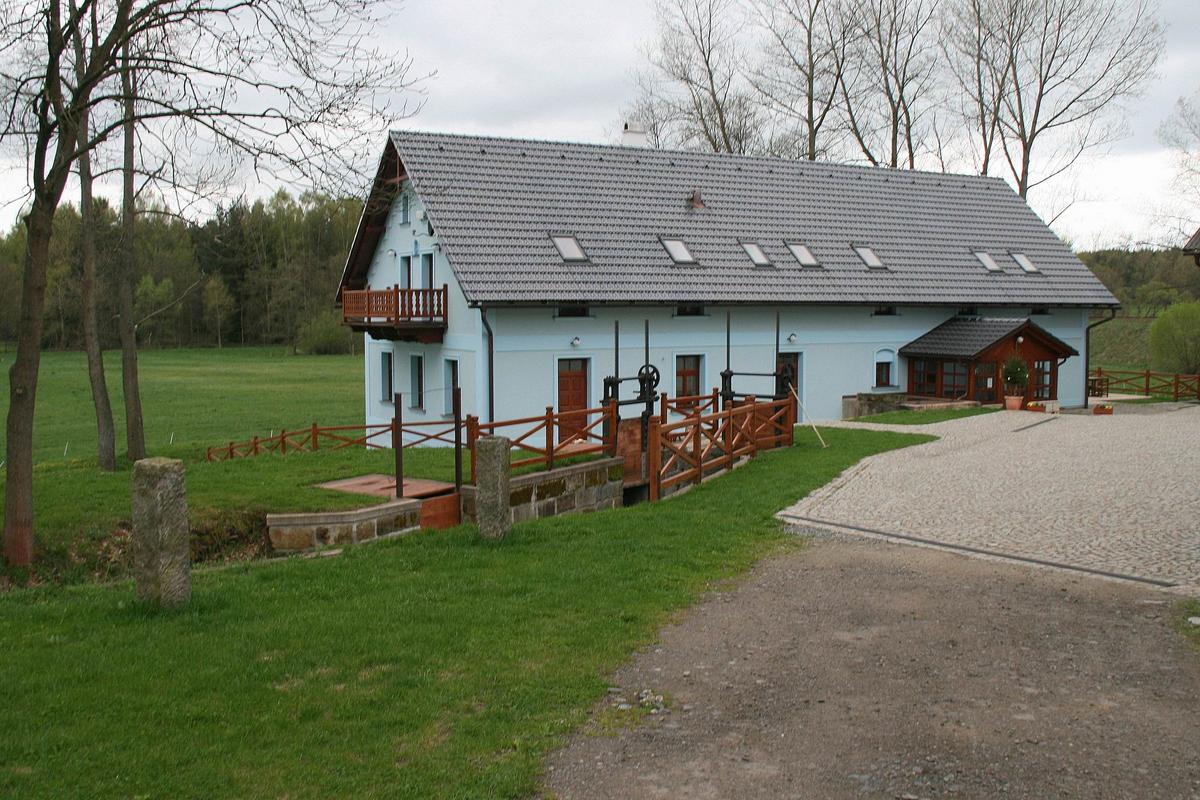 Mlýn zepředu